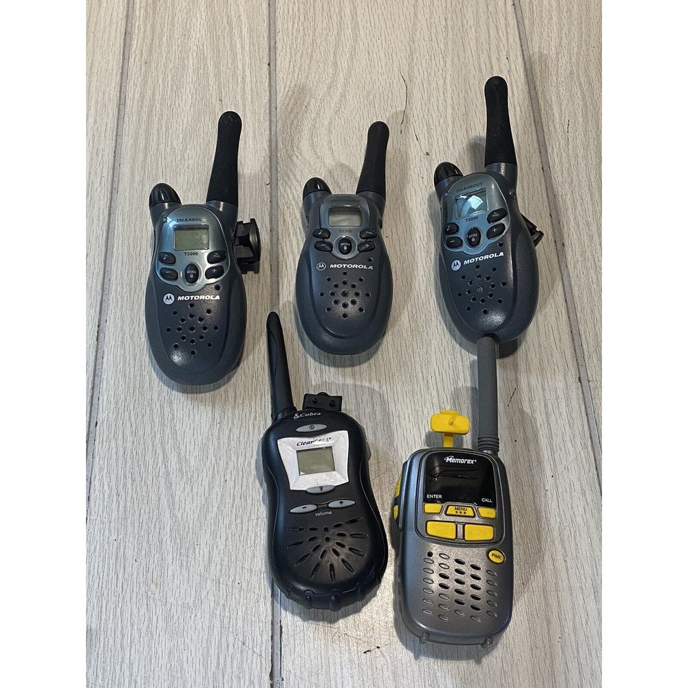 Walkie Talkie Two Way Radio Lot Motorola Cobra Memorex 5 Total No Chargers